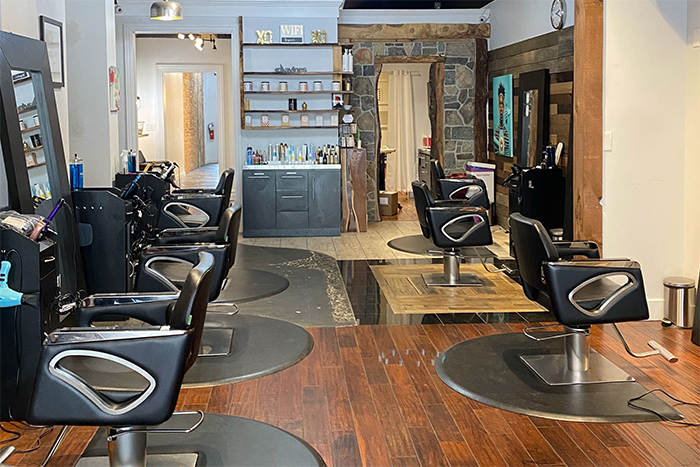 Salon inside photo